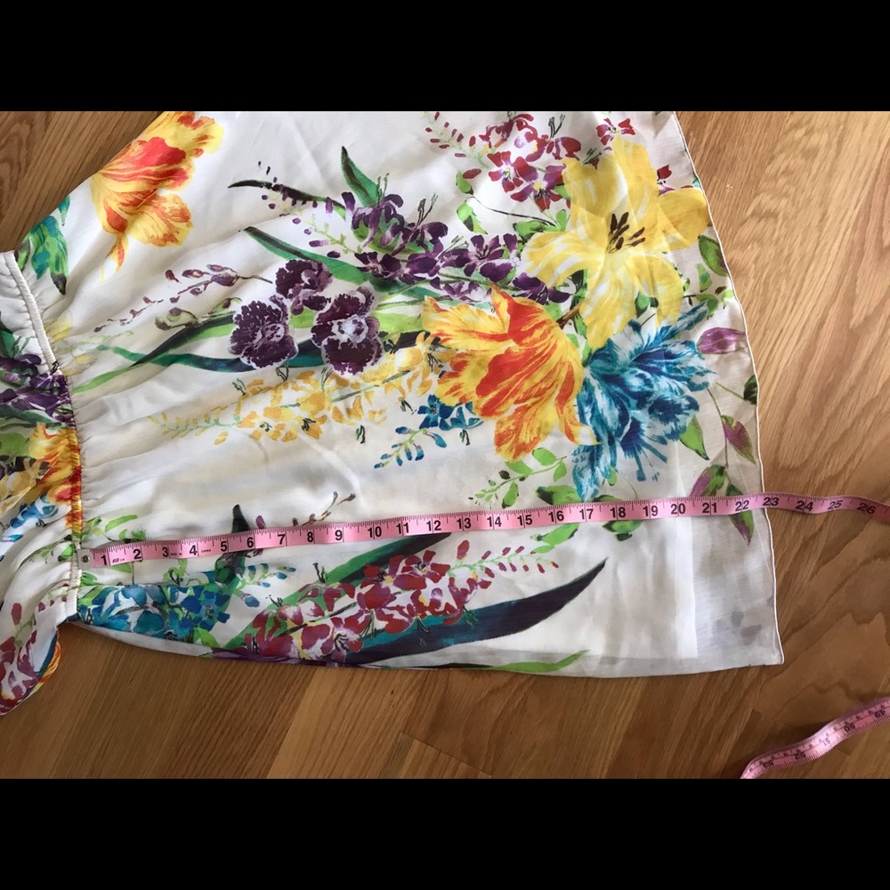 Flowing Floral Dress - Picture 9 of 9